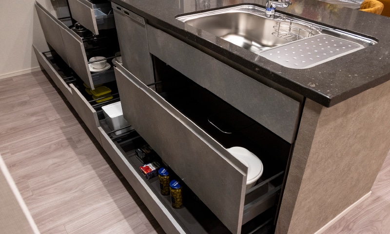 多彩なキッチン収納